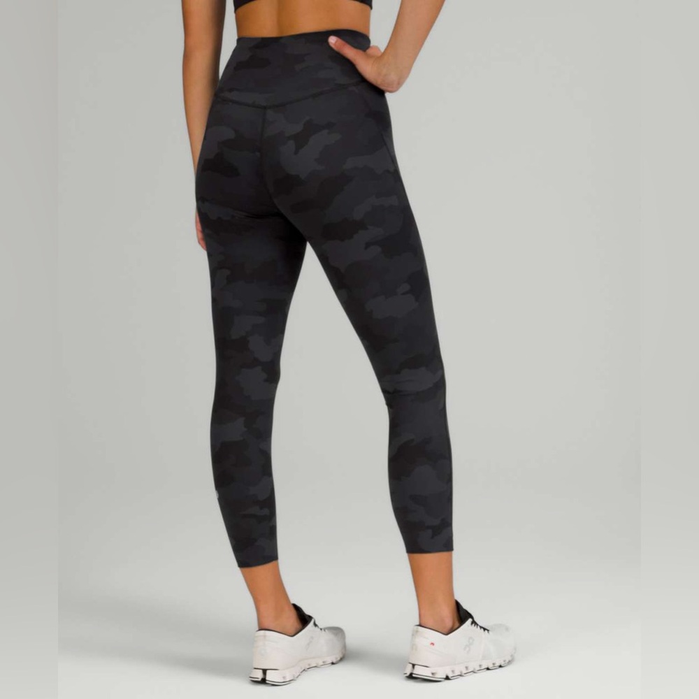 Lululemon Base Pace High Rise Tight 25” - Heritage 365 Black Camo - Size 4